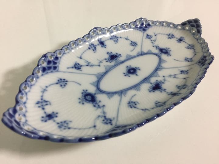 ロイヤルコペンハーゲン  ブルーフルーテッド フルレース ピックルディッシュ