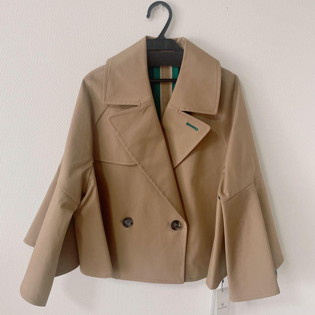 Grandtable フレアスリーブショートアウター　ショート　トレンチコート