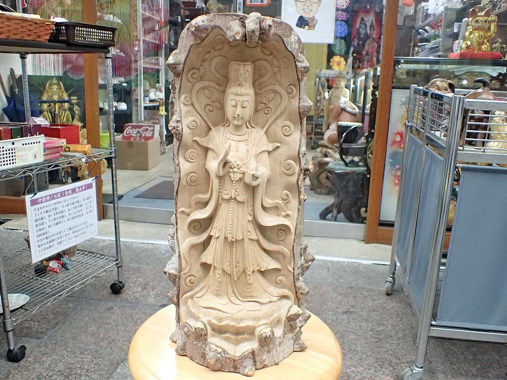 【仏像】観世音菩薩＿木彫り(2,382g)
