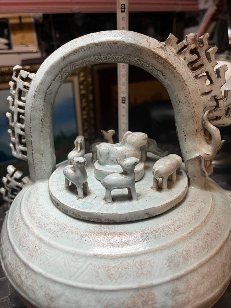 白磁香炉、獣形香炉、白磁獣形印文（はくじじゅうけいいんもんけい） 中国・景徳鎮製