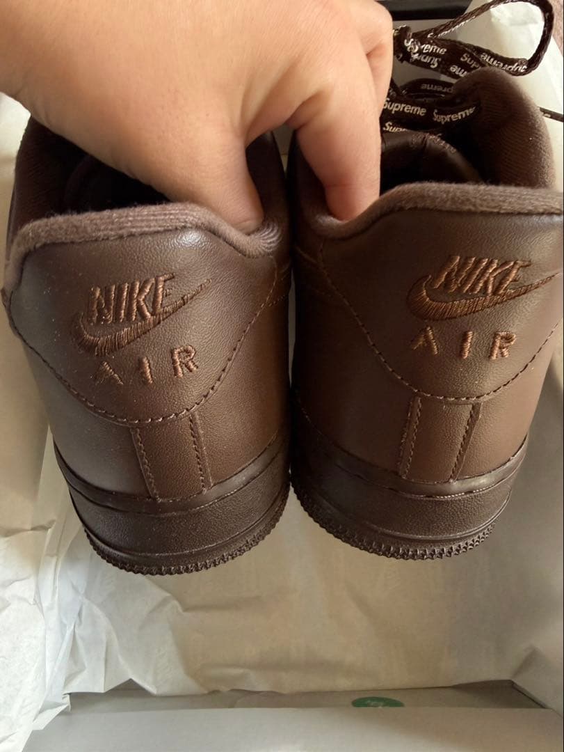 Supreme Nike Air Force 1 ブラウン