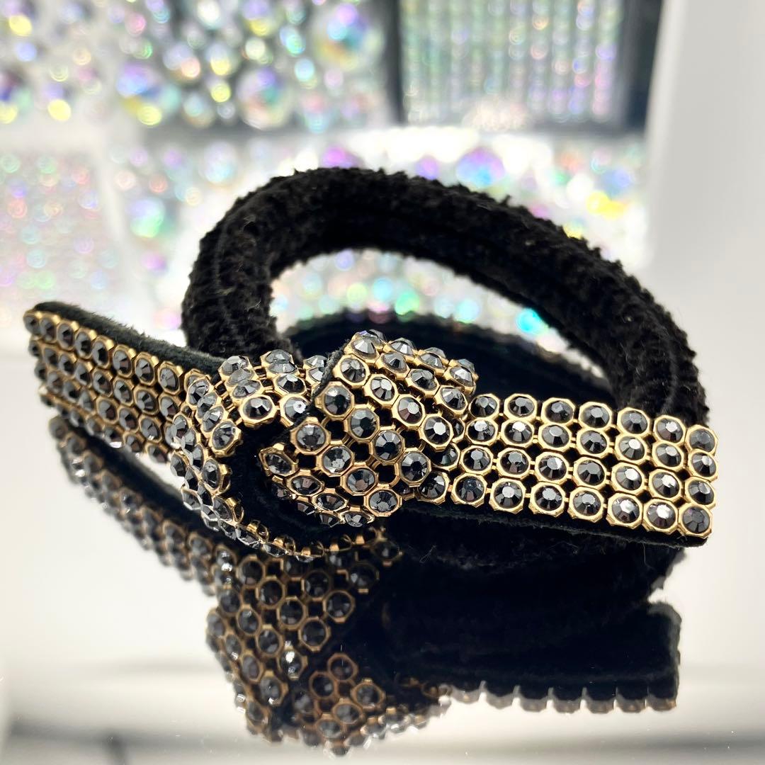 acca アッカ ドレスポニー ブラック×ゴールド ラインストーン ヘアゴム