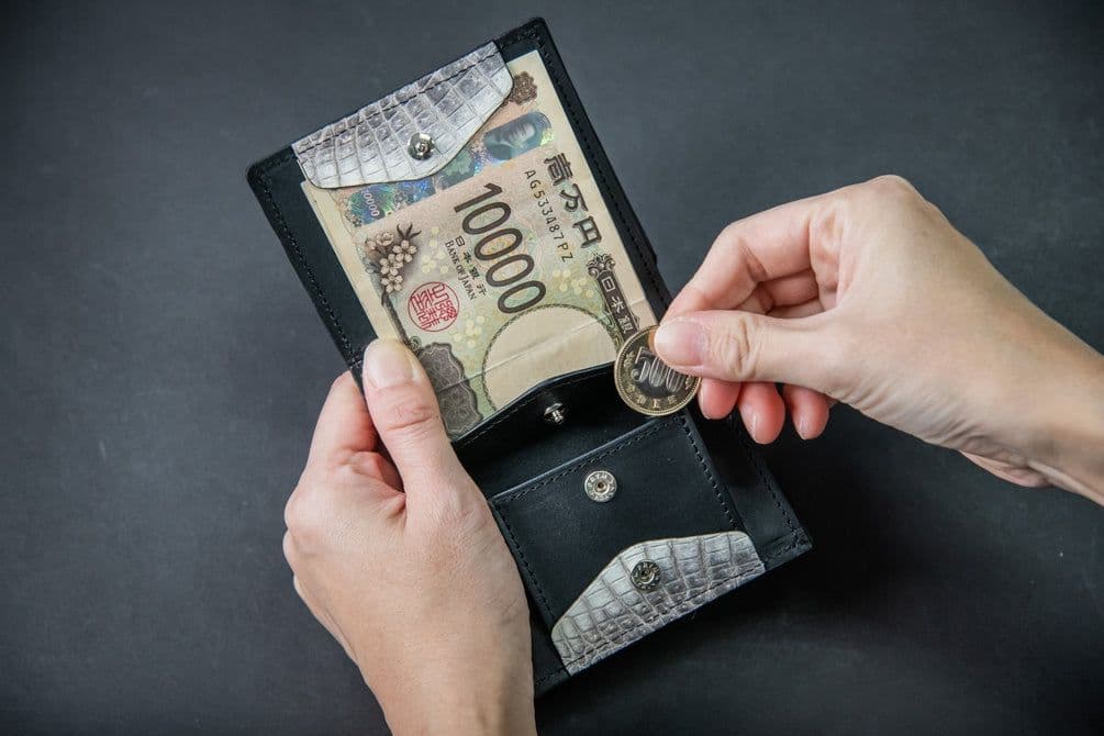 【ほぼ未使用】Coupe クッペ 二つ折り財布 ヒマラヤクロコ 新進工房 箱無し