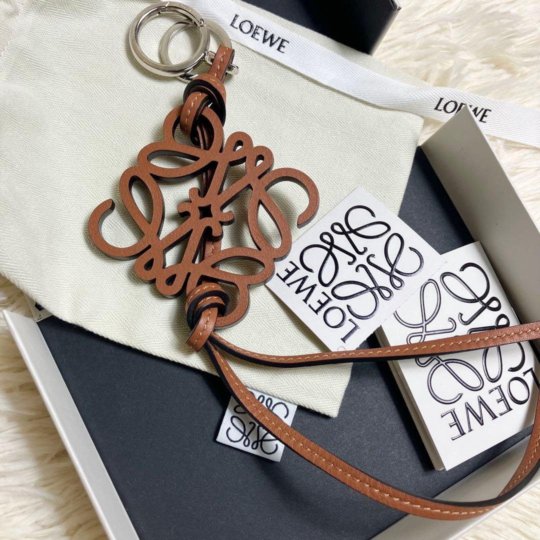 【未使用級】 LOEWE アナグラム キーホルダーチャーム