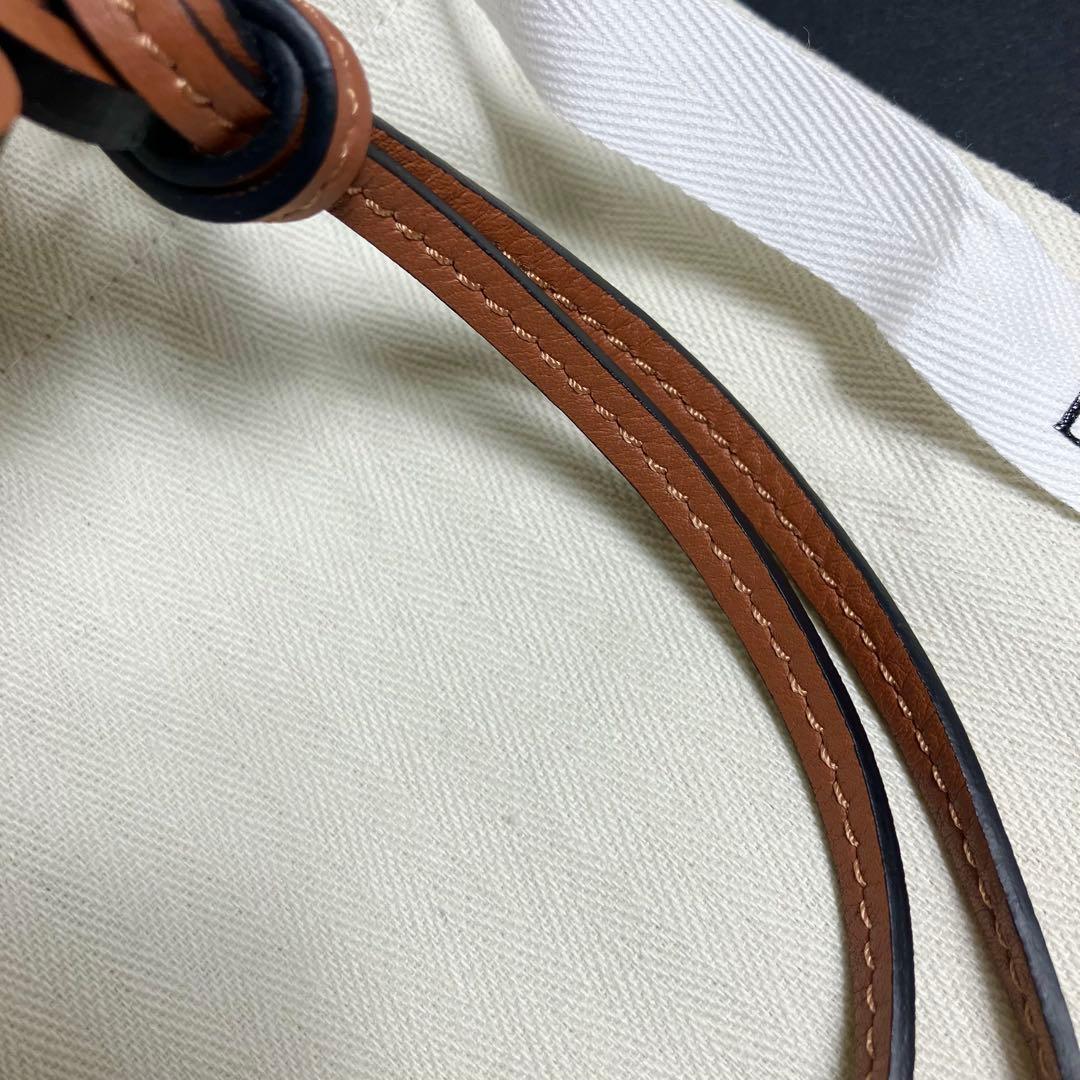 【未使用級】 LOEWE アナグラム キーホルダーチャーム