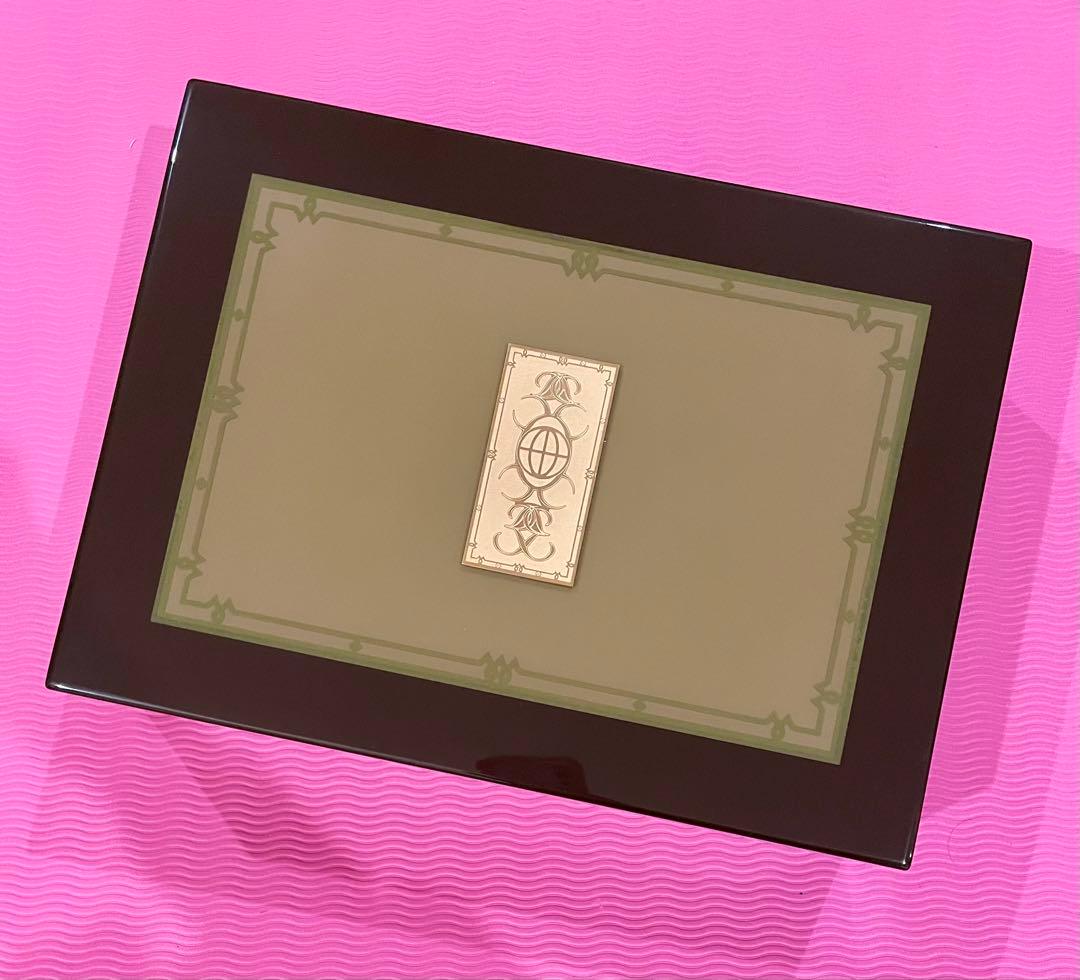 S.T.デュポン　エレガントな漆器のヒュミドール- 2007 年限定版 -