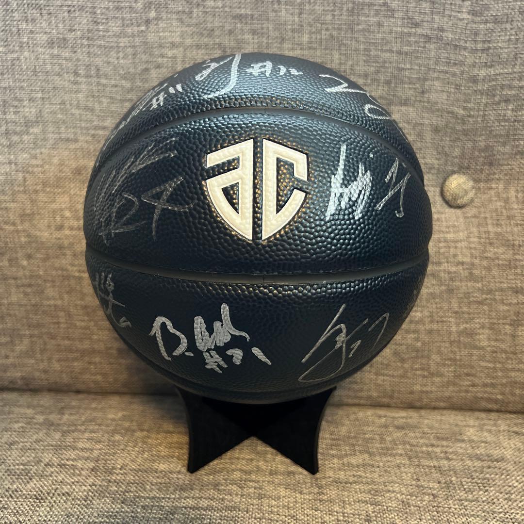 アルティーリ千葉　全選手直筆サイン入りオリジナルミニボール　2023-24