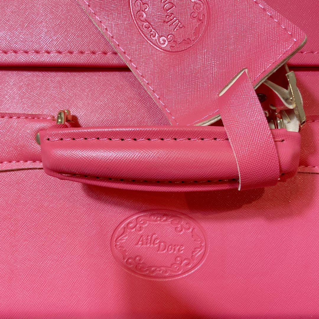 人気✨ユーラシアトランク　ショッキングピンク　機内持ち込み　キャリーケース