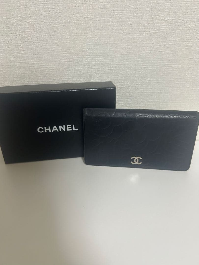 CHANEL 二つ折り財布 レザーブラック