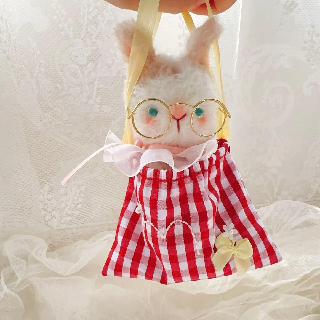 片方の靴下を忘れた仔兎 ぬいぐるみ ハンドメイド テディバニー 海外作家様