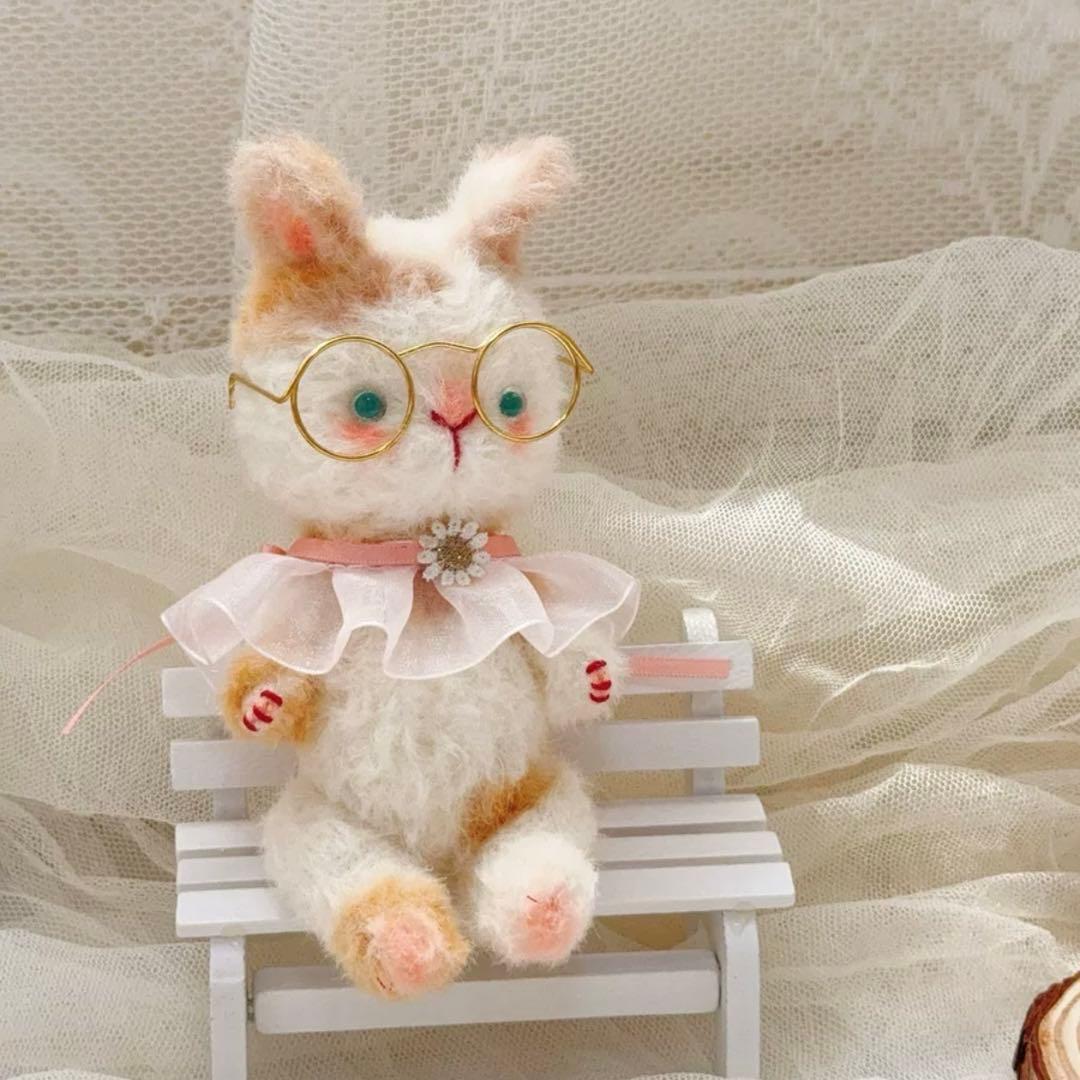 片方の靴下を忘れた仔兎 ぬいぐるみ ハンドメイド テディバニー 海外作家様