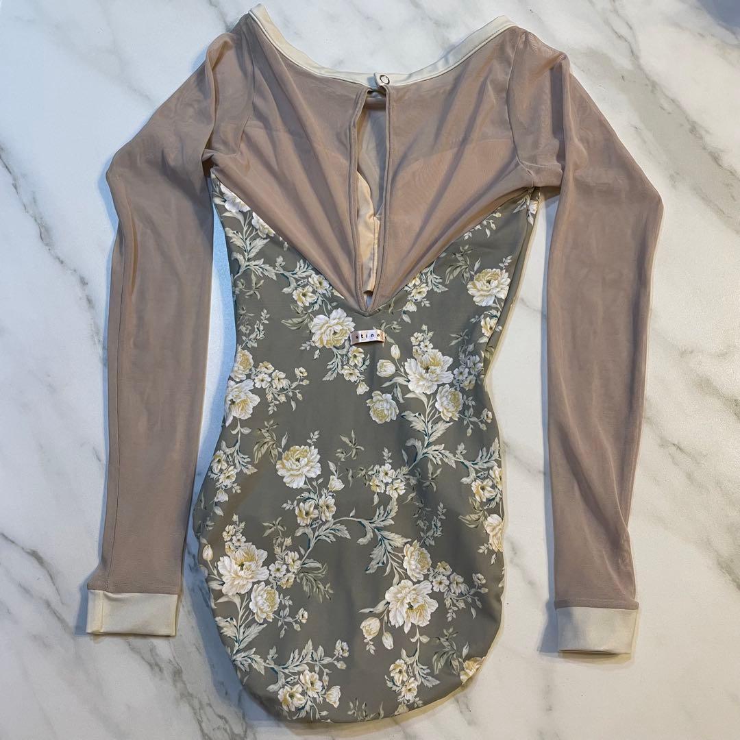 【新品】stina♡長袖レオタード　P