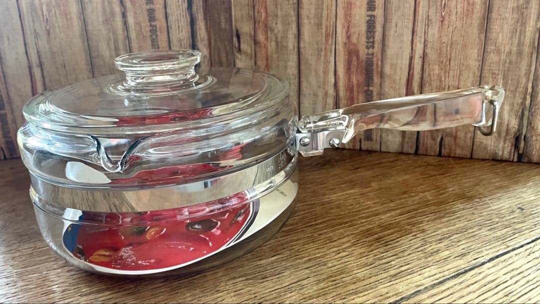 ✴︎デッドストック✴︎Old Pyrex ✴︎片手鍋✴︎オリジナル箱、カタログ、備品付