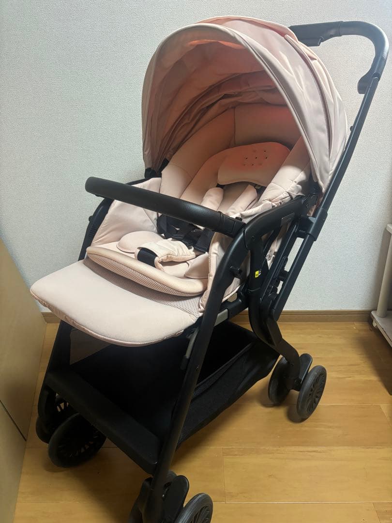 保証書、説明書なし　アップリカ　マール　リミテッドピンク　mar