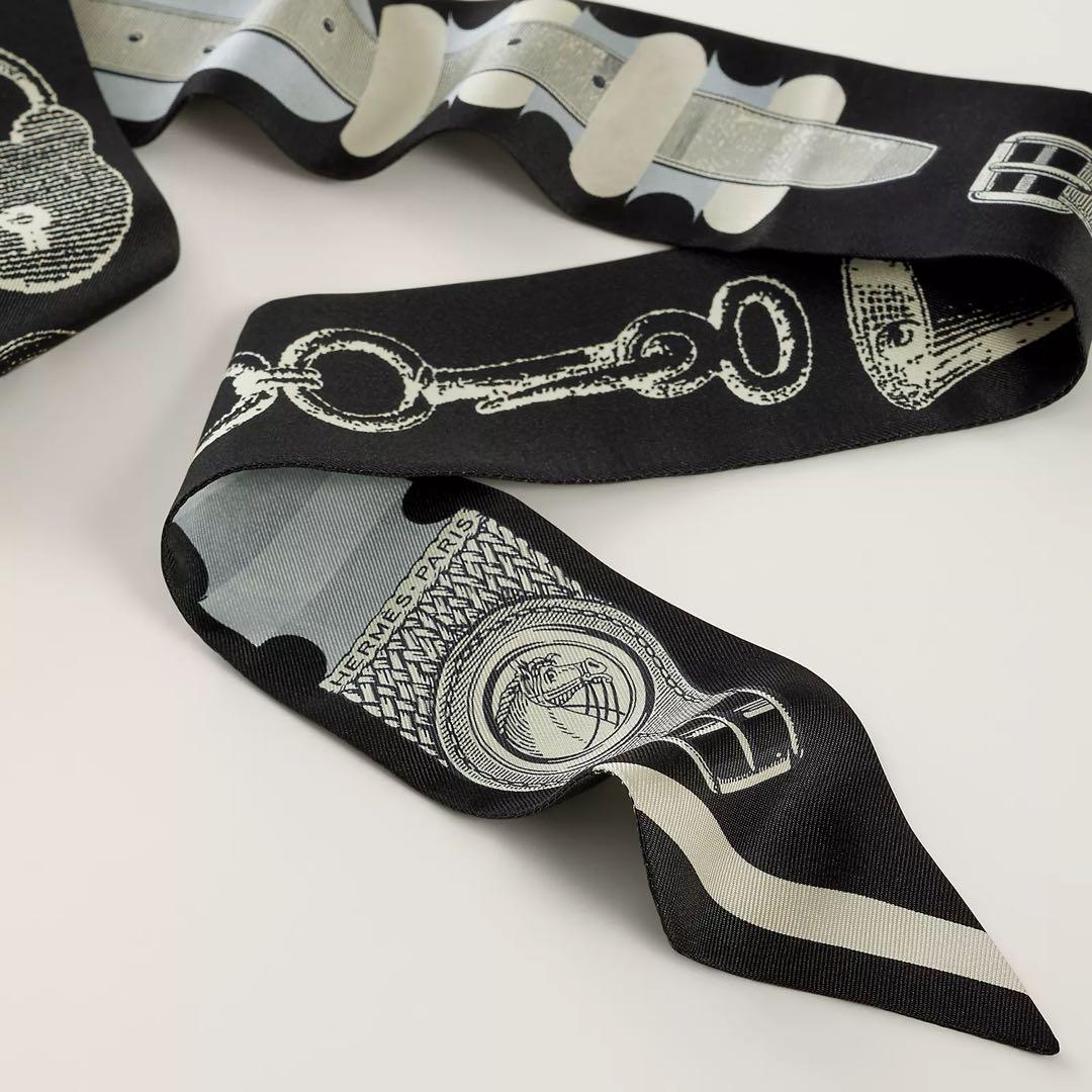 新品未使用　エルメス　ツイリー　ブリッド・ア・ブロック/詩的な目録