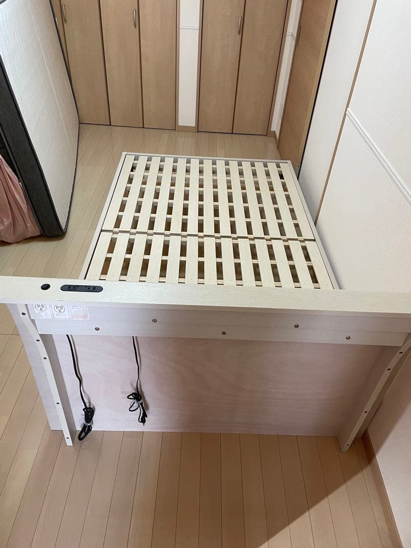 ニトリ⭐️すのこセミダブルベッドフレーム⭐️白