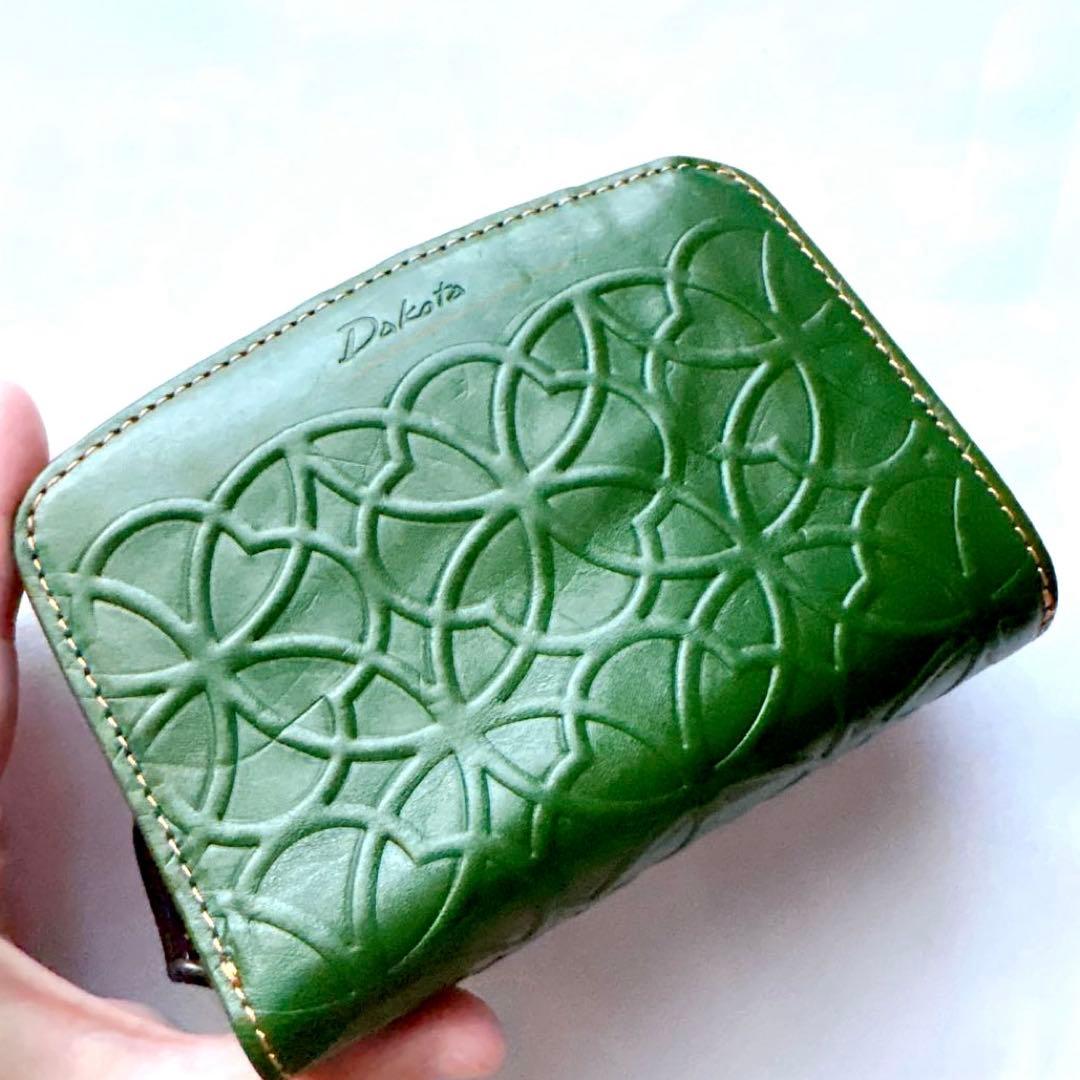 【美品】ダコタ 二つ折り財布 リリーヴォ Dakota 七宝柄 グリーン 緑