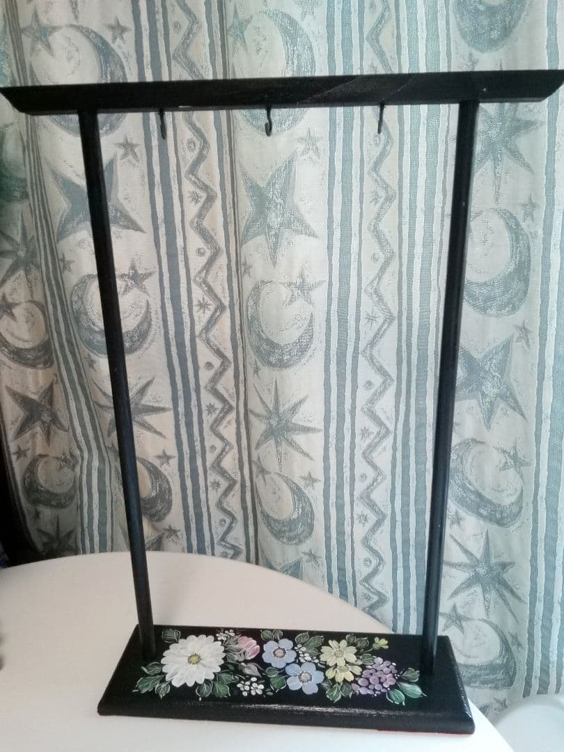 ちりめん細工　吊るし飾り　花と袋うさぎの癒し