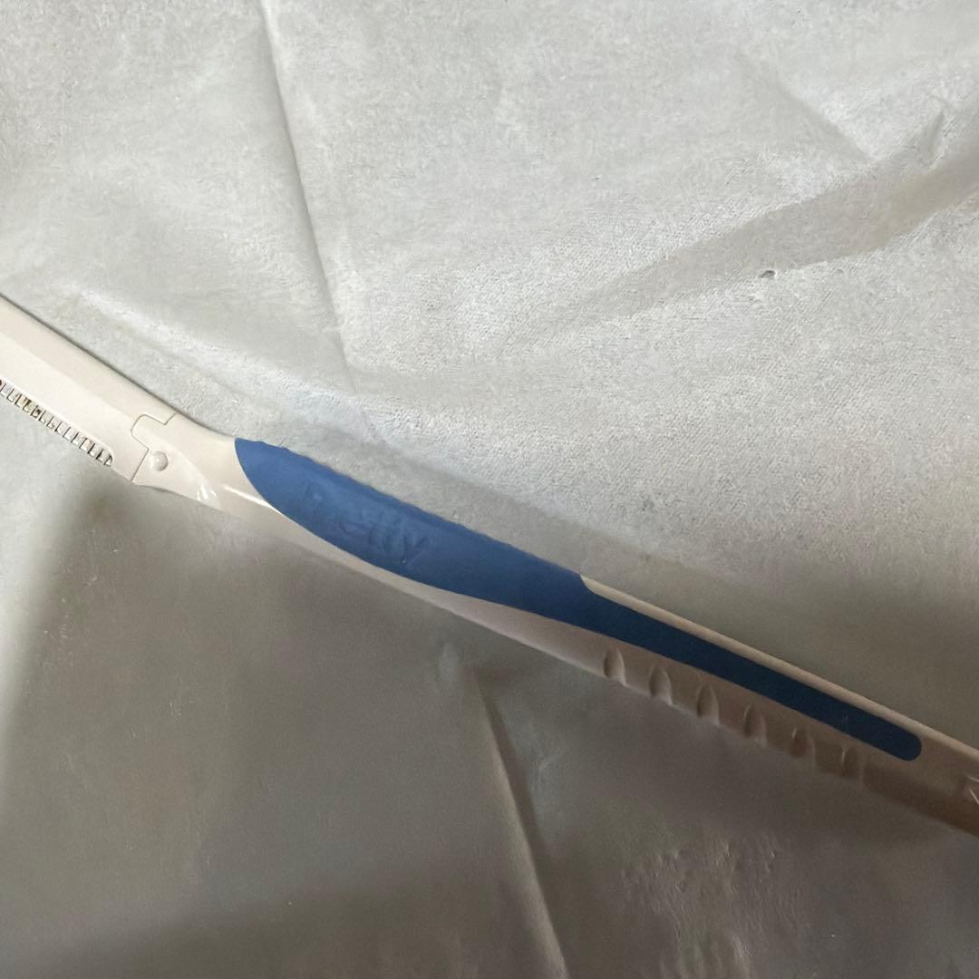 パレットナイフ ホワイトとブルー