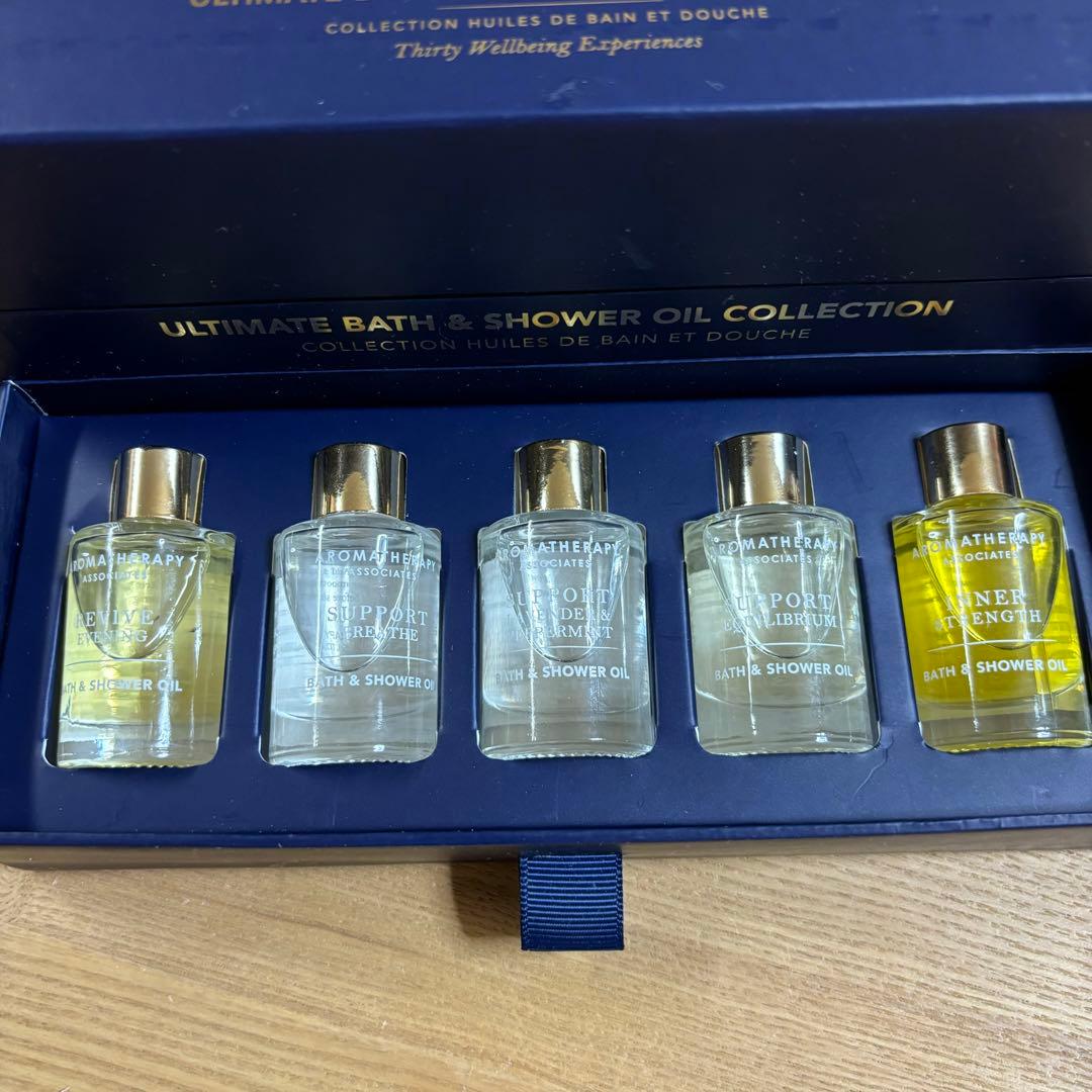 アロマセラピーアソシエイツ　バス＆シャワーオイル10本入り ギフトボックス