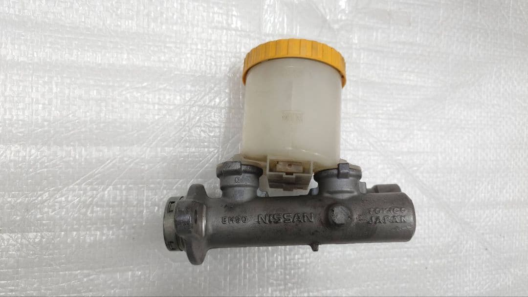 日産 BM50 マスターシリンダー TOKICO ABS無し N1 中古