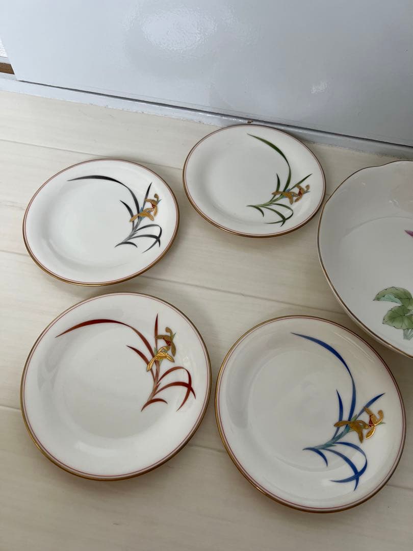 780 香蘭社　鉢1客　 皿4客　金彩