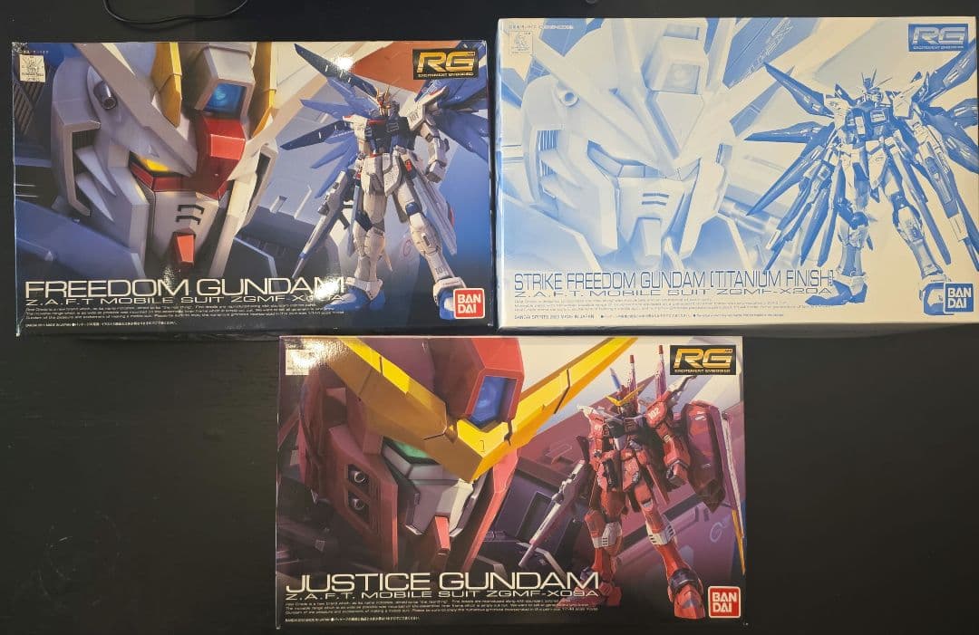 RG フリーダム・ストライクフリーダム・ジャスティスガンダム 3体セット