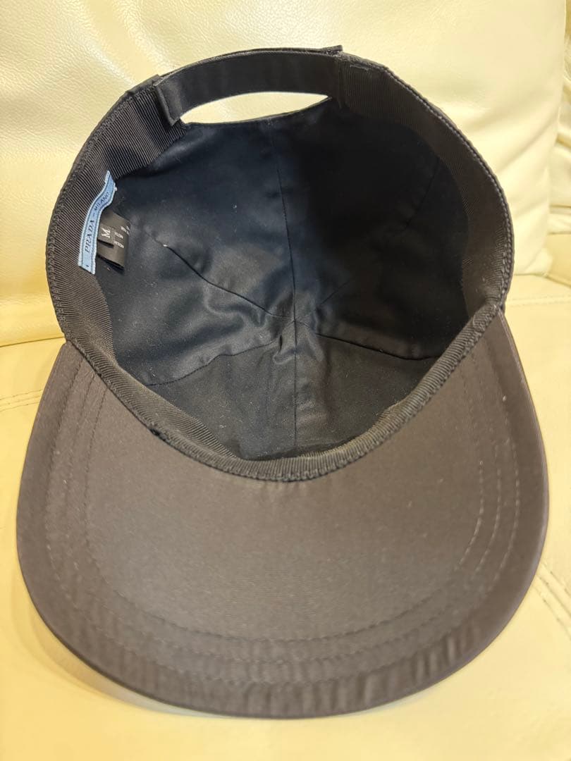 PRADA ベースボールキャップ M