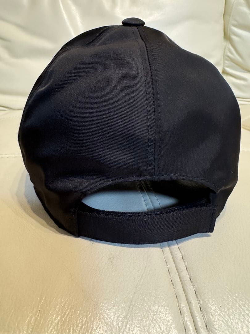 PRADA ベースボールキャップ M