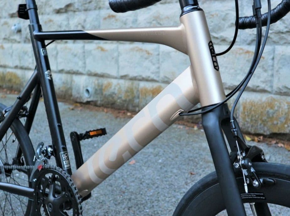 【希少！走行距離非常に少なめ】turn surge FRAME BIKE 限定