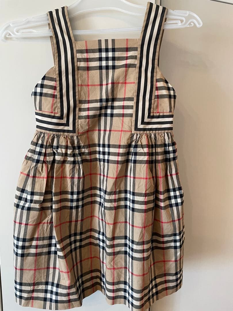 美品 バーバリー　バーバリーチルドレン ワンピース　カーディガン128cm 8Y