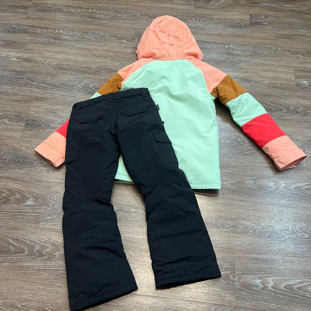 Burton キッズ　145センチ前後の方に　バートン　ウェア　女の子