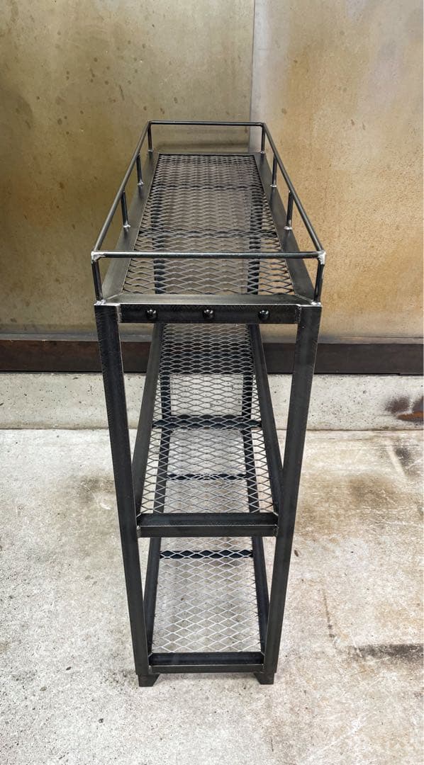 リベット３段ラック［上段棚柵付き］植物棚　アイアン家具　アイアンラック