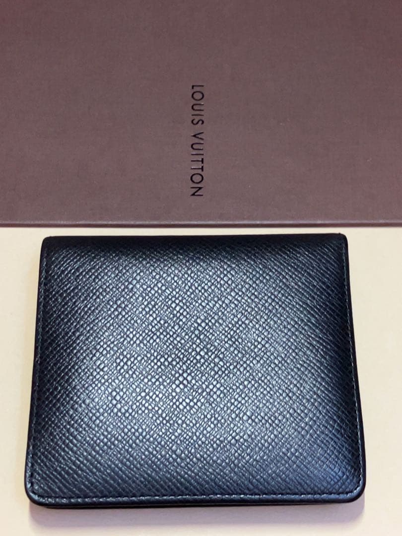 【美品】ルイヴィトン ポルトビエ3カルトクレディ 財布 タイガ アルドワーズ