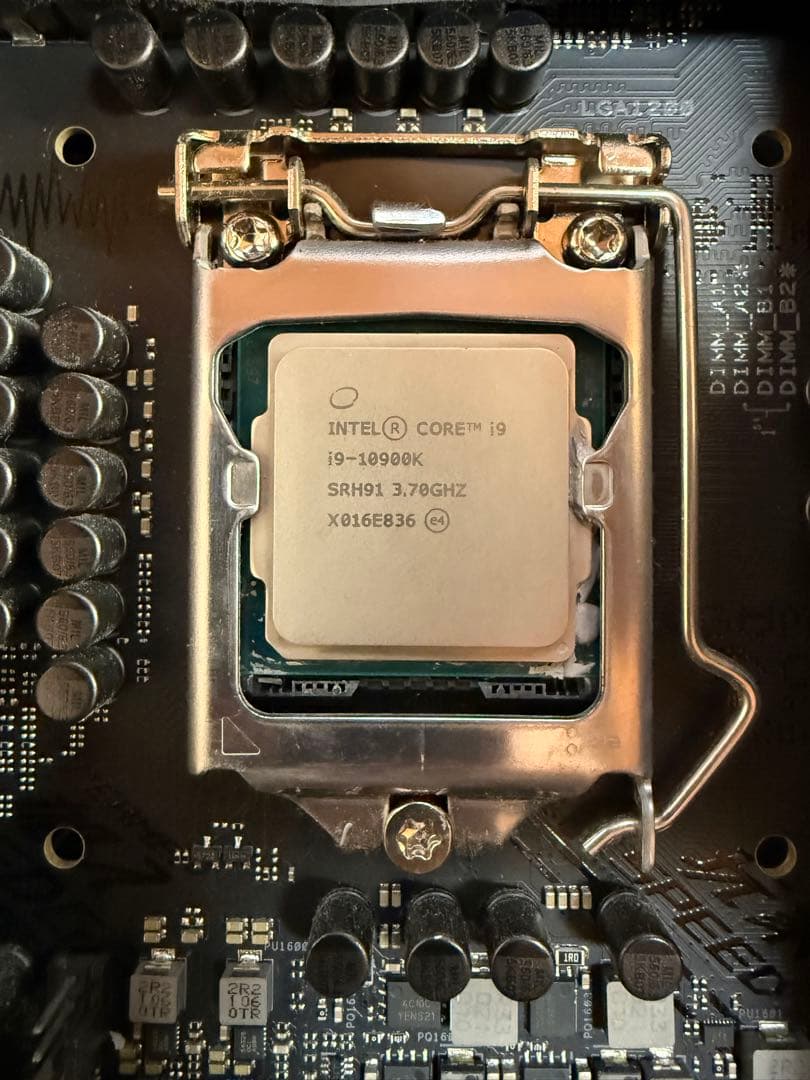 Intel Core i9 10900k&ROG STRIX Z590-Fおまけ