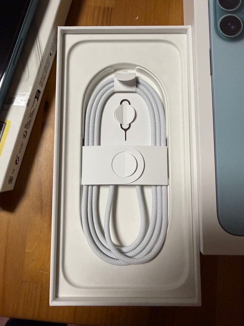 バッテリー97 iphone 16 plus ティール 128gb simフリー