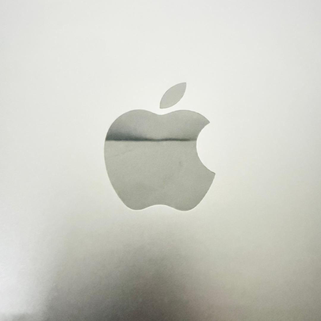 ②iPad　本体　第7世代　128GB　WiFi+Cellularモデル　箱付き