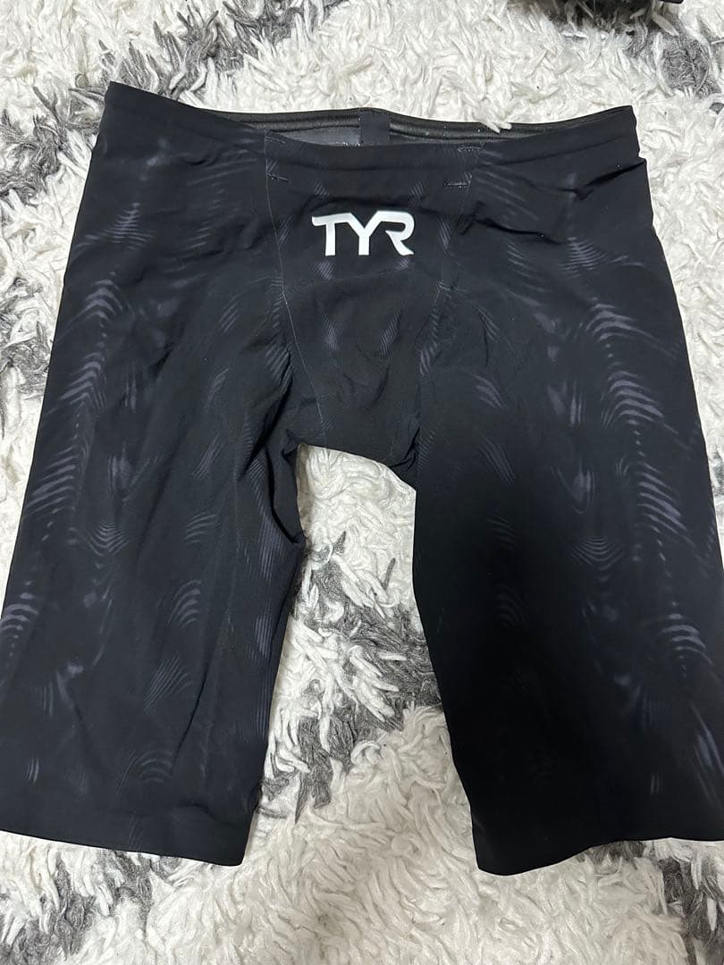 新品TYR VENZO PHANTOM サイズ25 セット購入可 番号4