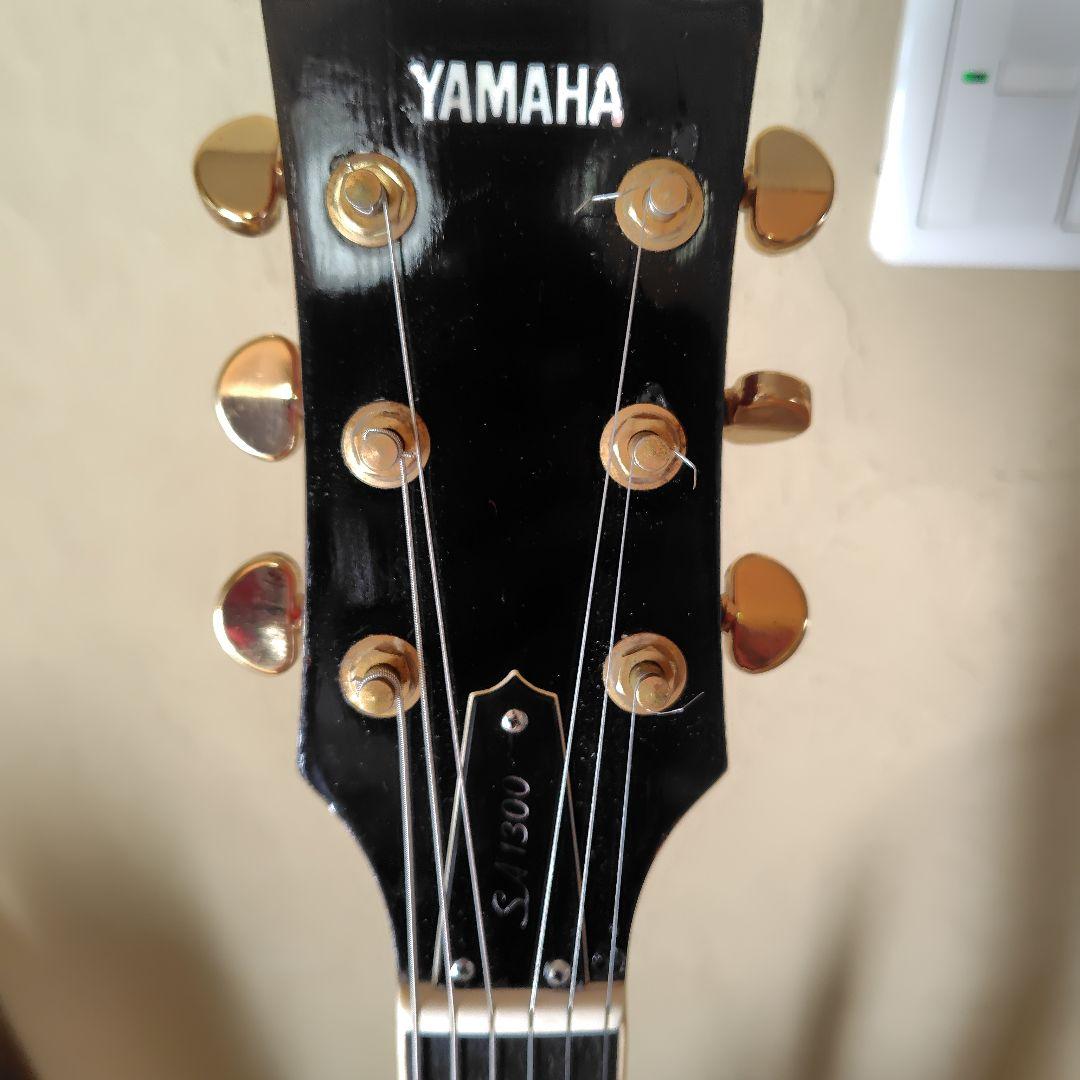 Yamaha SA-1300 Super Axeセミアコ