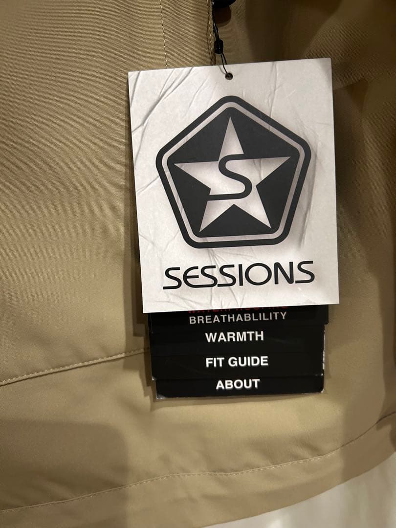 新品　SESSIONS Lサイズ　スノーボードジャケット