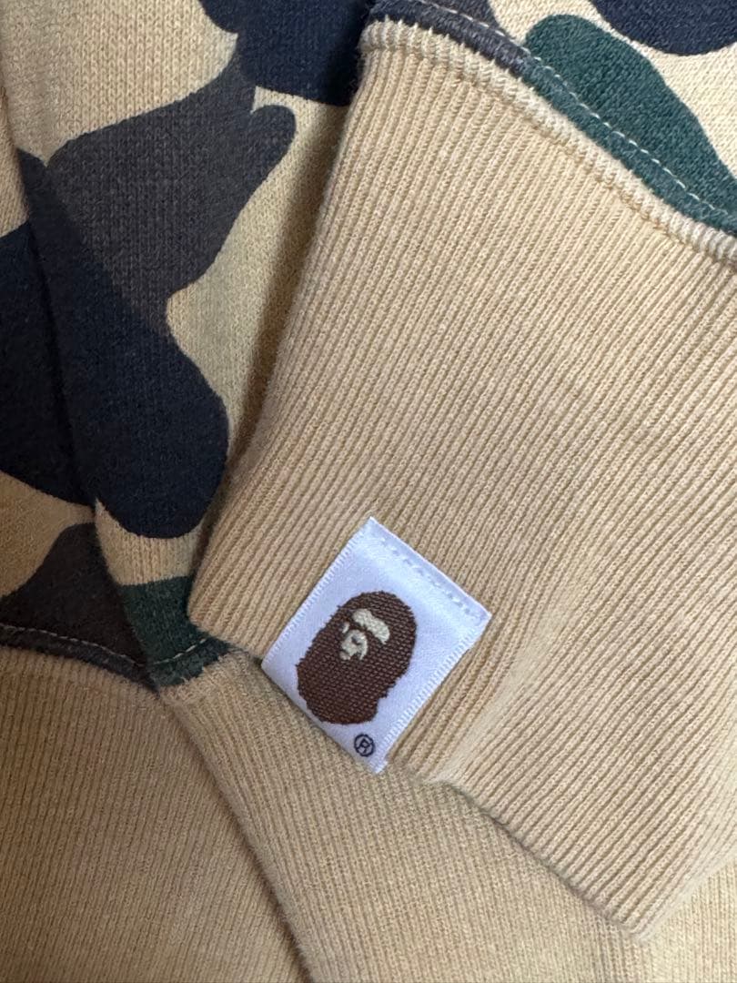 APE 1stカモシャークパーカー　L APE