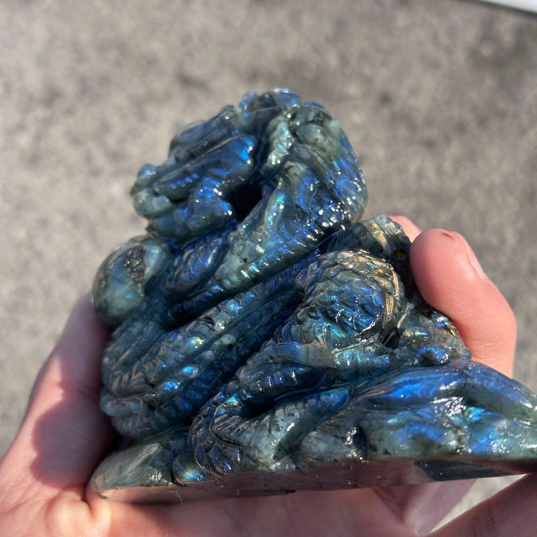 天然石ラブラドライトの龍　置物　彫り物G.252