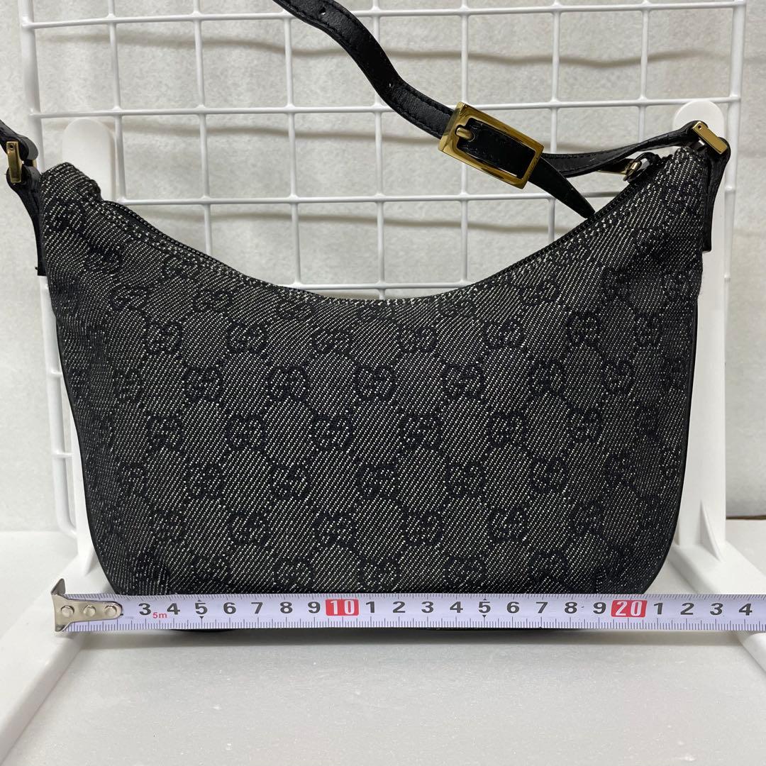 GUCCI グッチ アクセサリーポーチ gg柄 ブラック