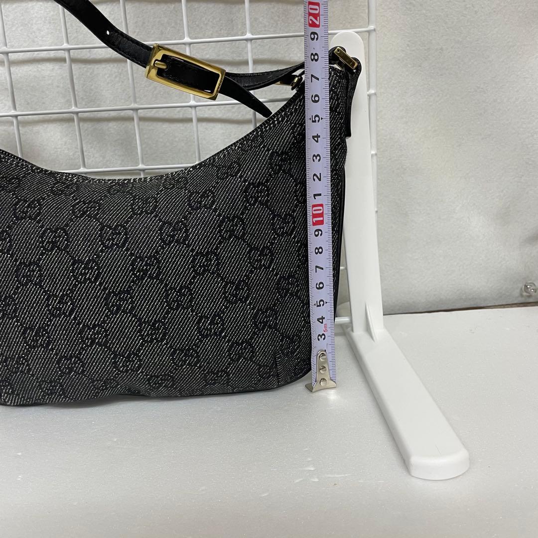 GUCCI グッチ アクセサリーポーチ gg柄 ブラック