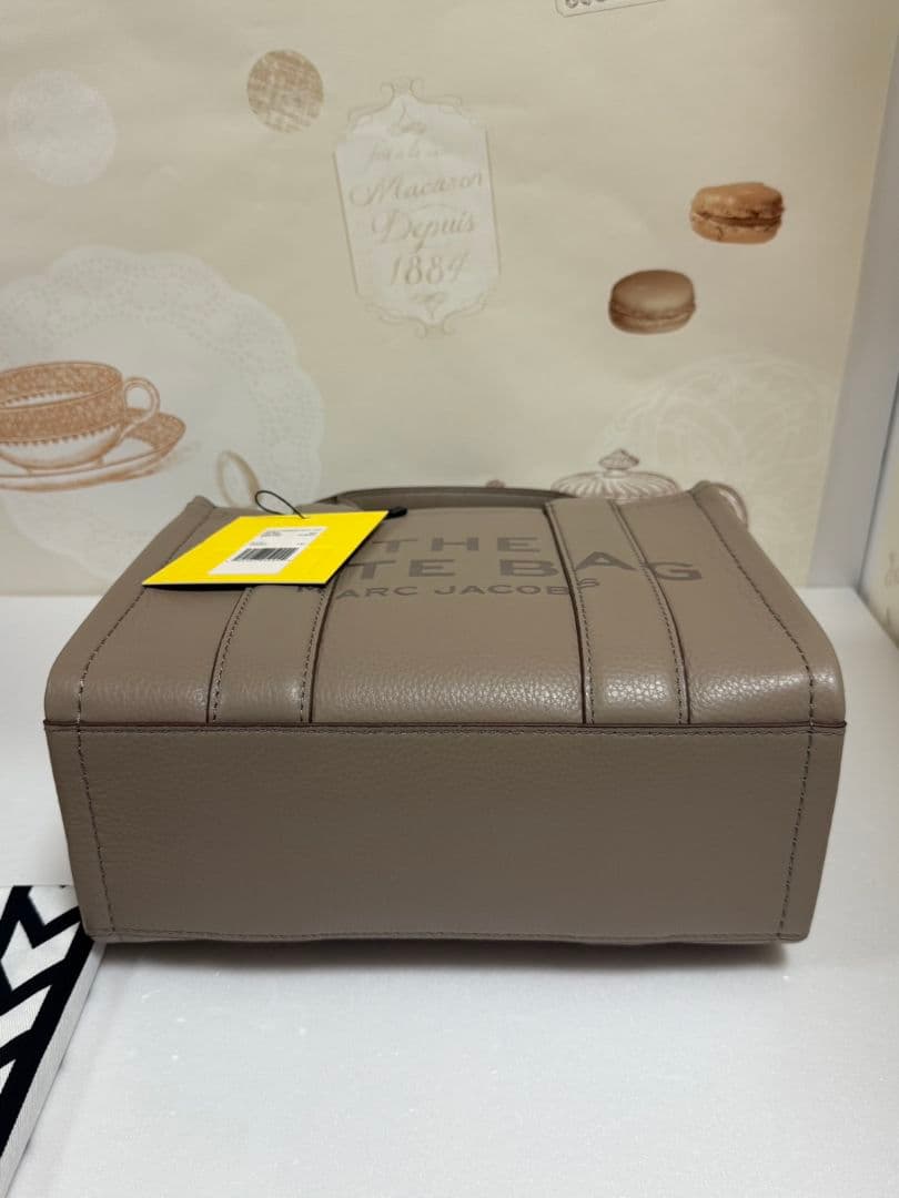 新品未使用✮MARC JACOBS マークジェイコブス トートバッグ スモール