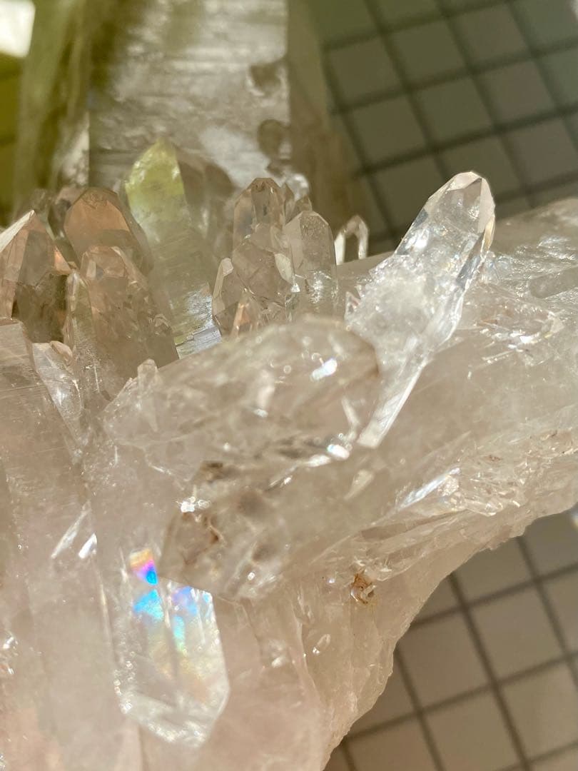 ゼッカ•デ•ソウザ産　カテドラル　バーナクル　天然石　水晶クラスター　虹入り