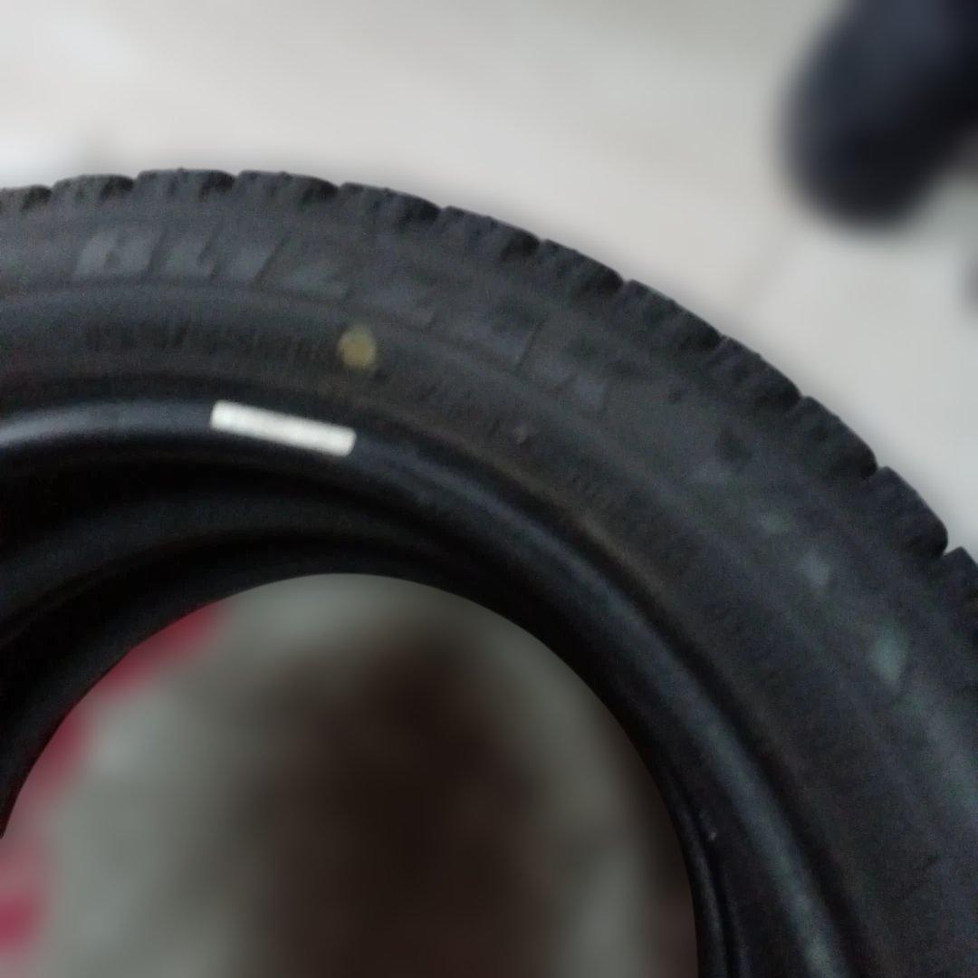 ブリヂストン バリ山165/55R15スタッドレスタイヤ VRX 15インチ