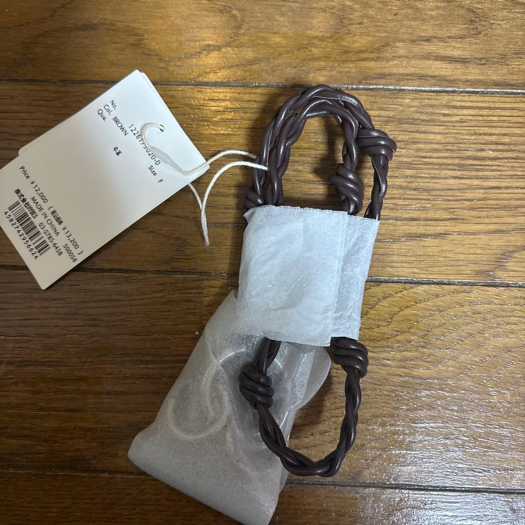 お値下げ！エトレトウキョウ　レザーコードショートマルチストラップ