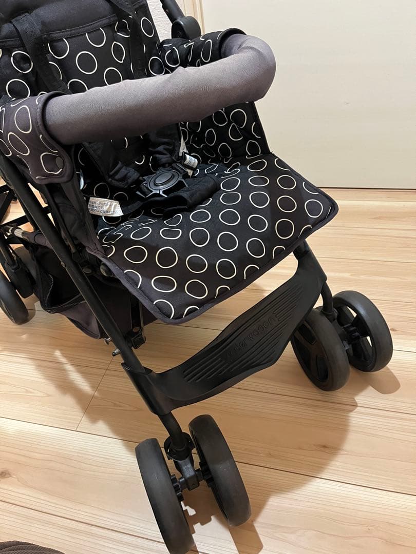 2人乗りベビーカー　キンダーワゴン　DUOシティHOP 折りたたみ可