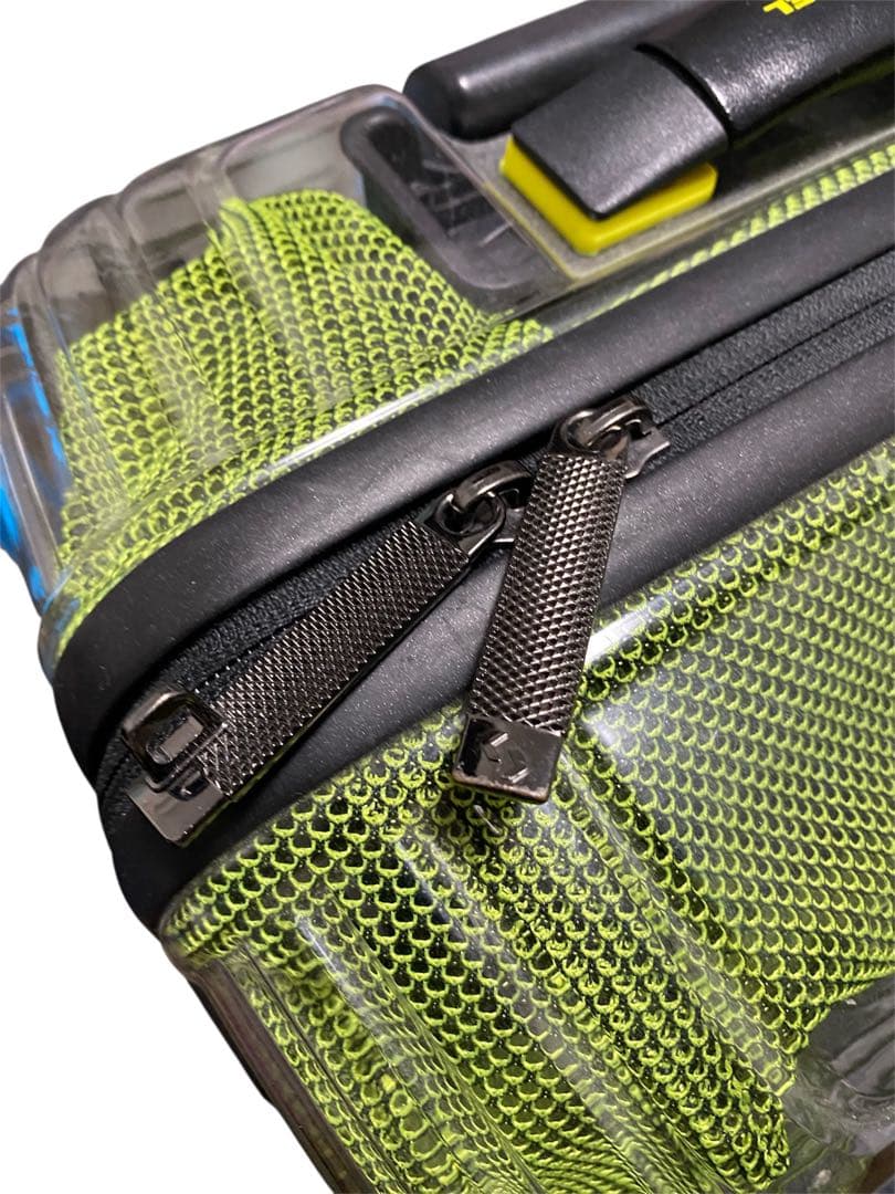 限定サムソナイトDIESELキャリーケース ブラック/グリーン